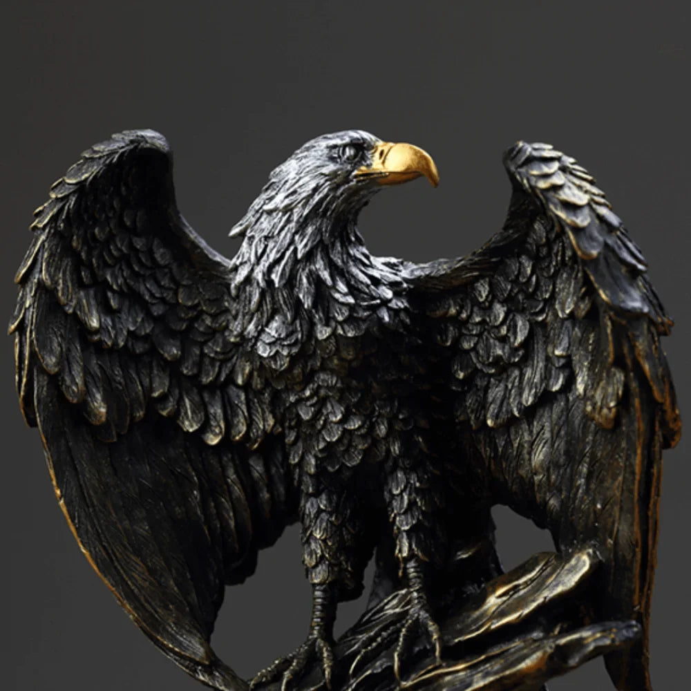 Nordic Eagle Sculptur