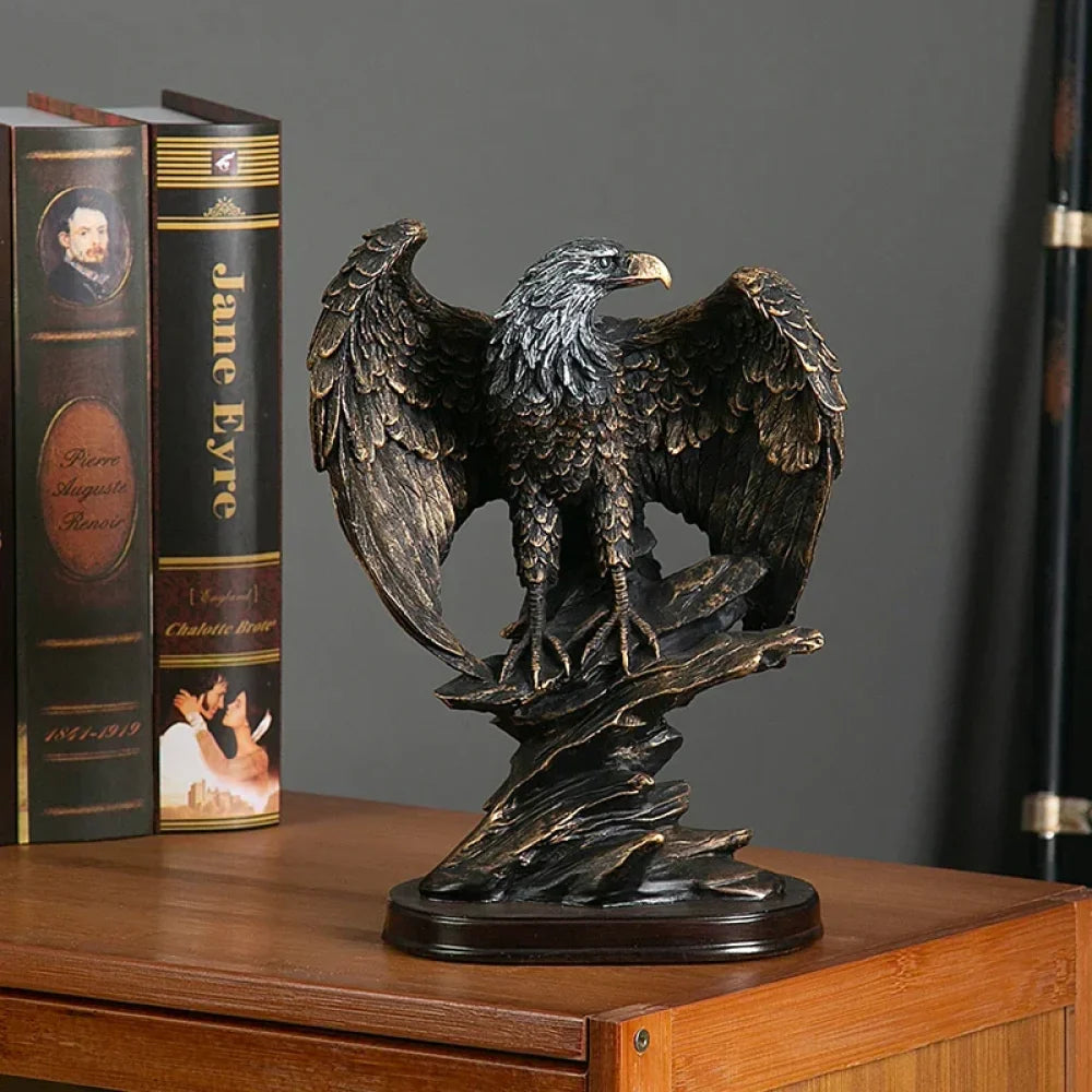 Nordic Eagle Sculptur