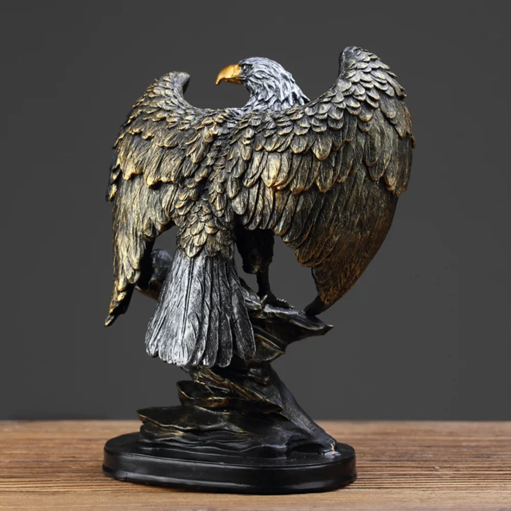 Nordic Eagle Sculptur